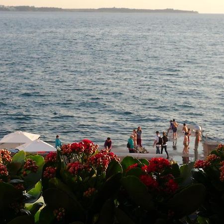 Allure Apartments Piran Bagian luar foto