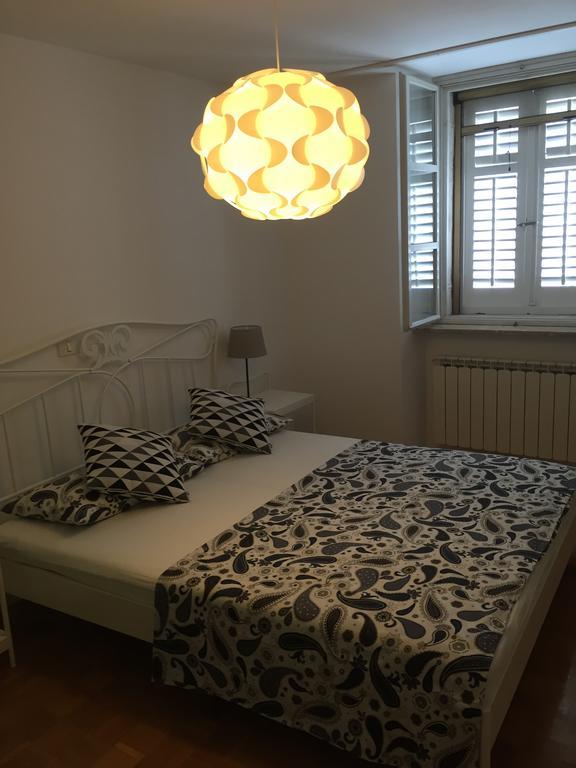 Allure Apartments Piran Bagian luar foto