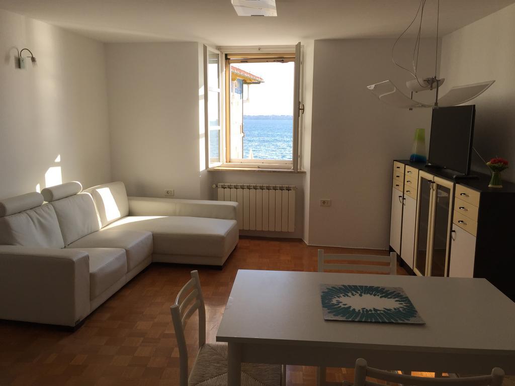 Allure Apartments Piran Bagian luar foto