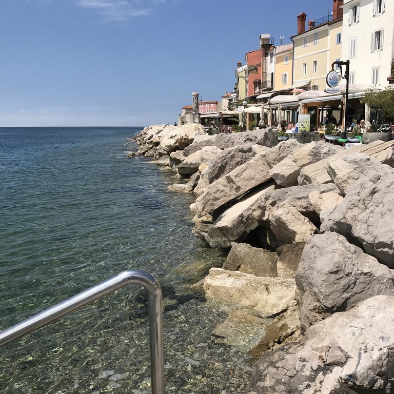 Allure Apartments Piran Bagian luar foto