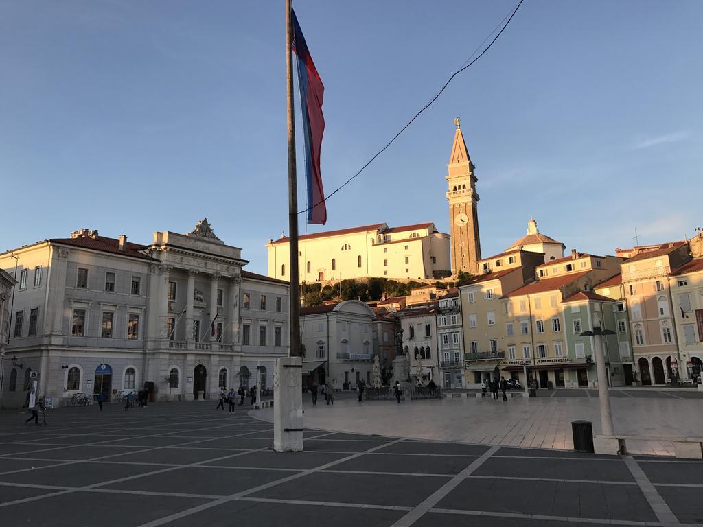 Allure Apartments Piran Bagian luar foto