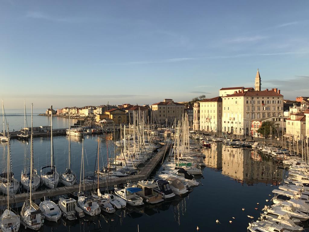 Allure Apartments Piran Bagian luar foto