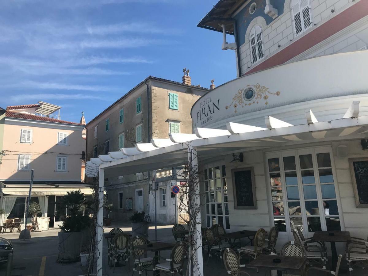 Allure Apartments Piran Bagian luar foto