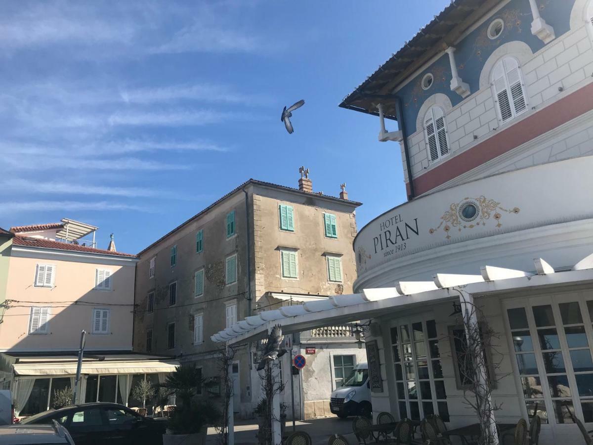 Allure Apartments Piran Bagian luar foto